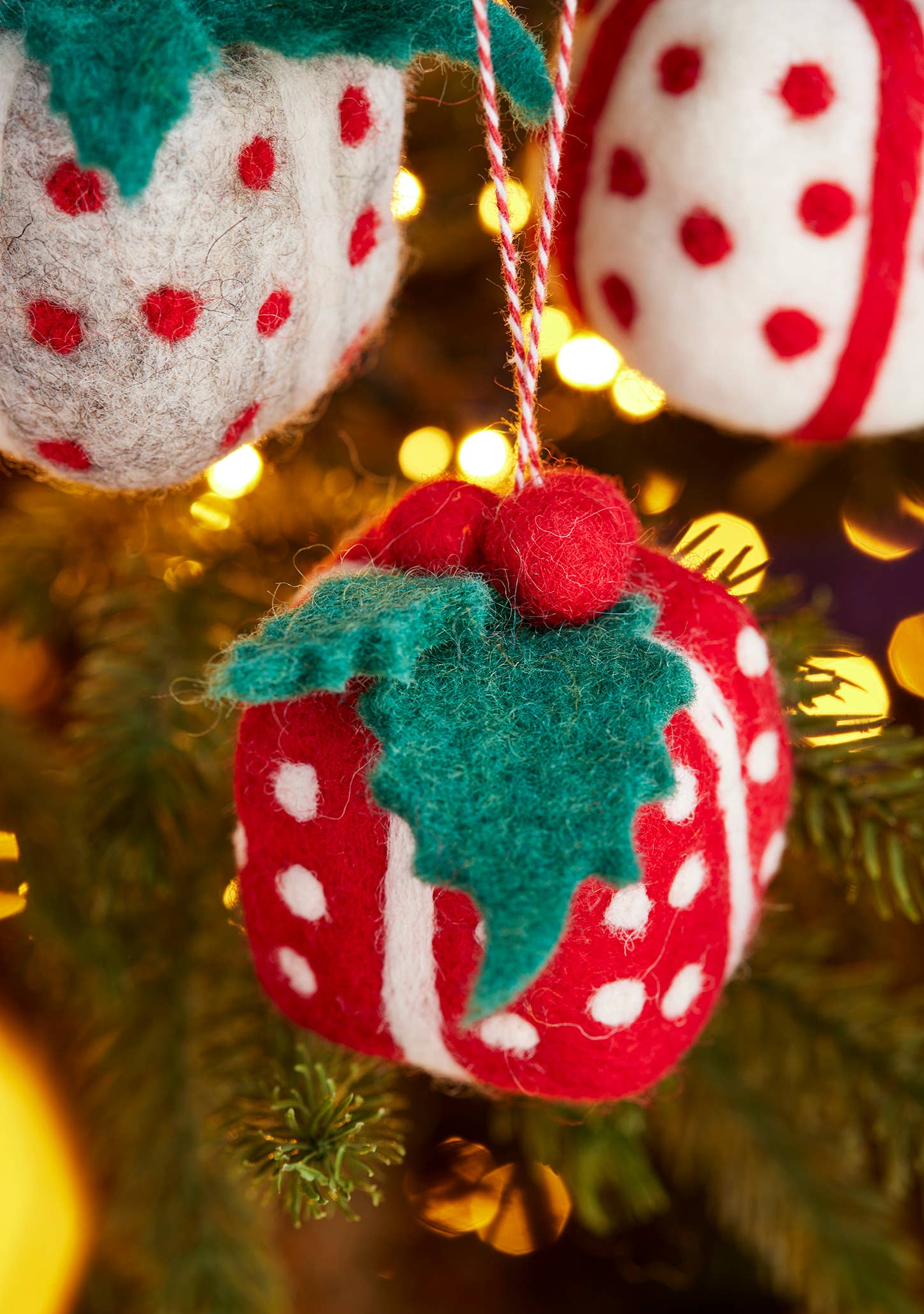 Felt Holly Present Decoration