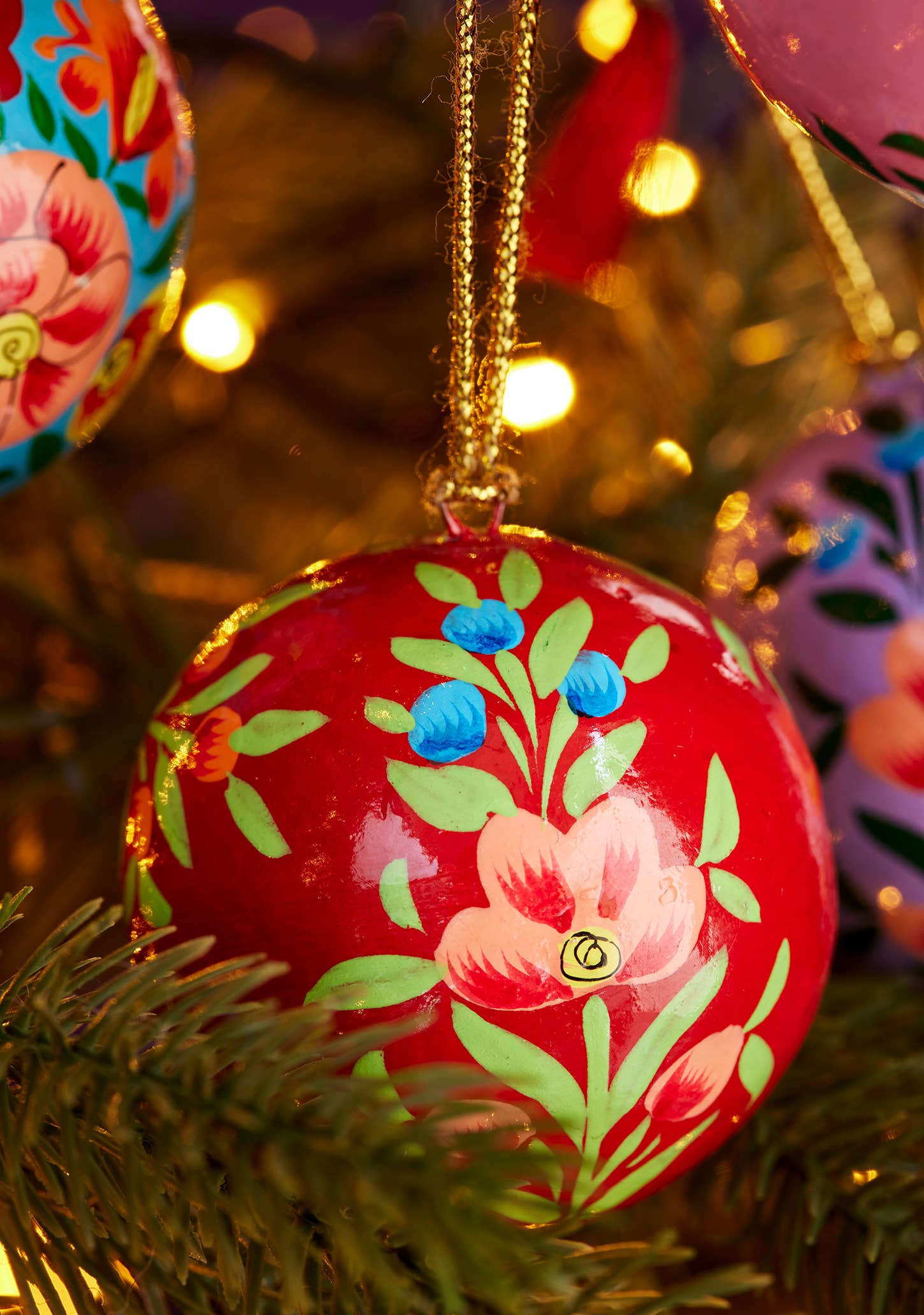Papier-mâché Kashmiri Floral Bauble Hand Painted