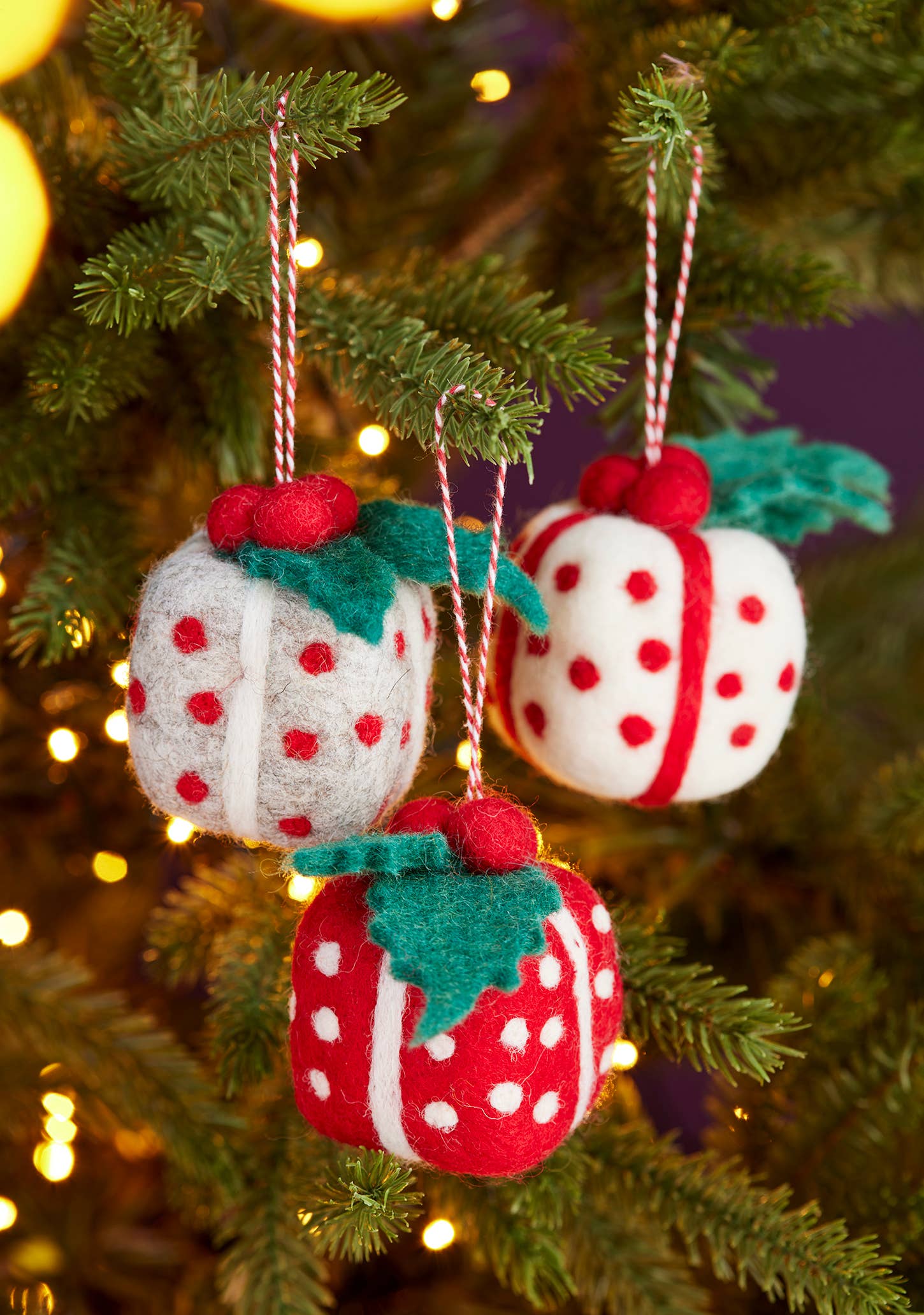 Felt Holly Present Decoration